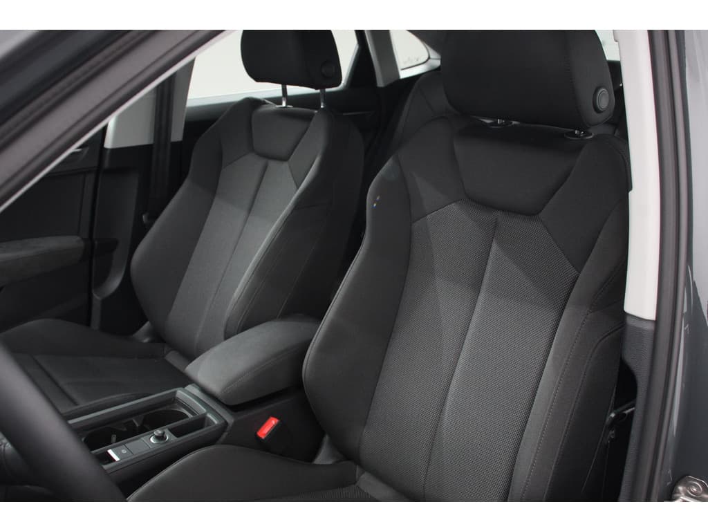 Audi Q3 Sportback 45 TFSI attitude Plus PHEV 245 PK thumbnail 9