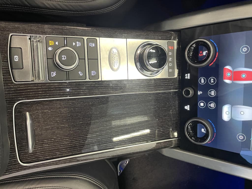 Land Rover Range Rover 3.0 TDV6 Autobiography thumbnail 38