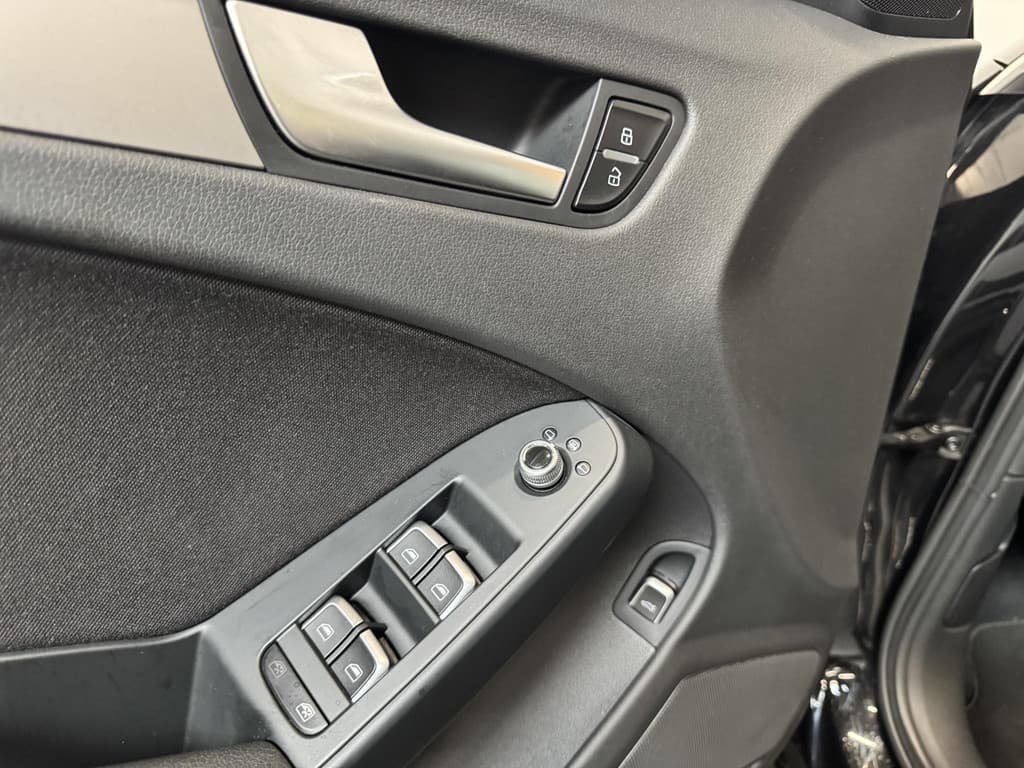 Audi A4 Limousine 1.8 TFSI Business Edition thumbnail 24