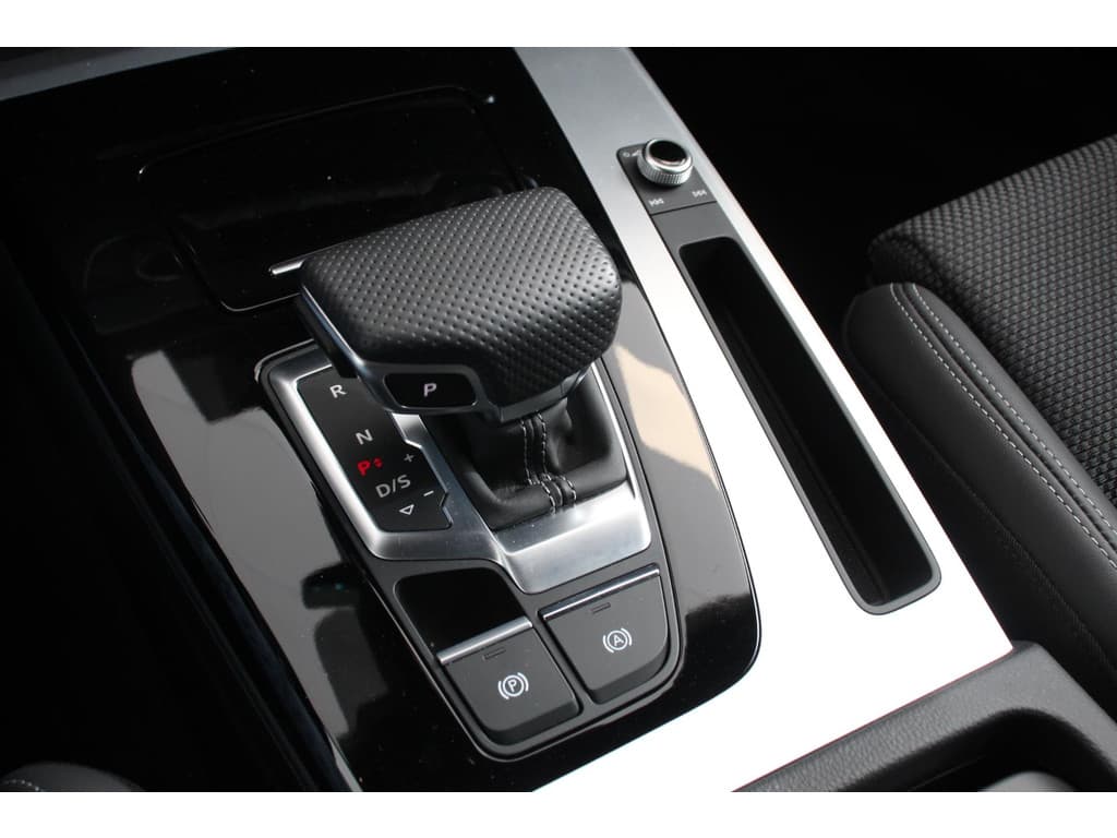 Audi Q5 Sportback 50 TFSI e S Edition S-Tronic Plug in Hybrid thumbnail 10