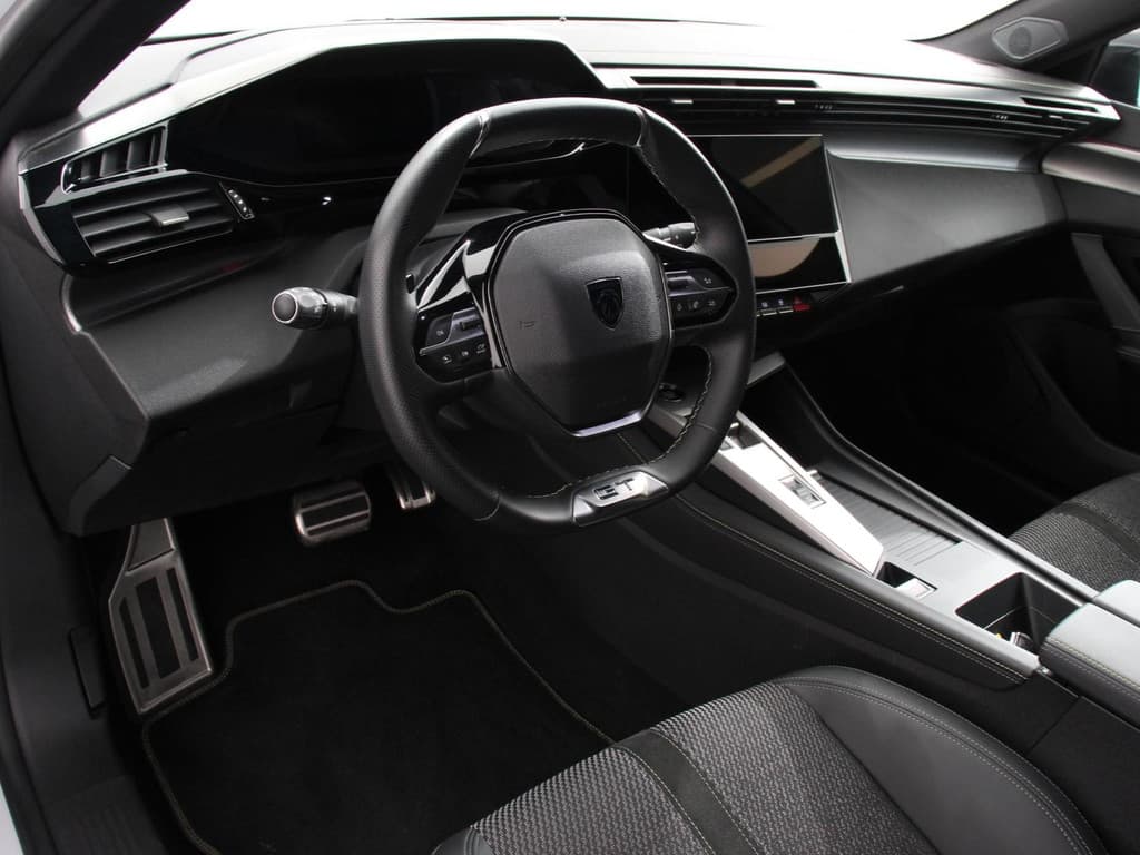 Peugeot 308 1.2 PureTech GT thumbnail 2