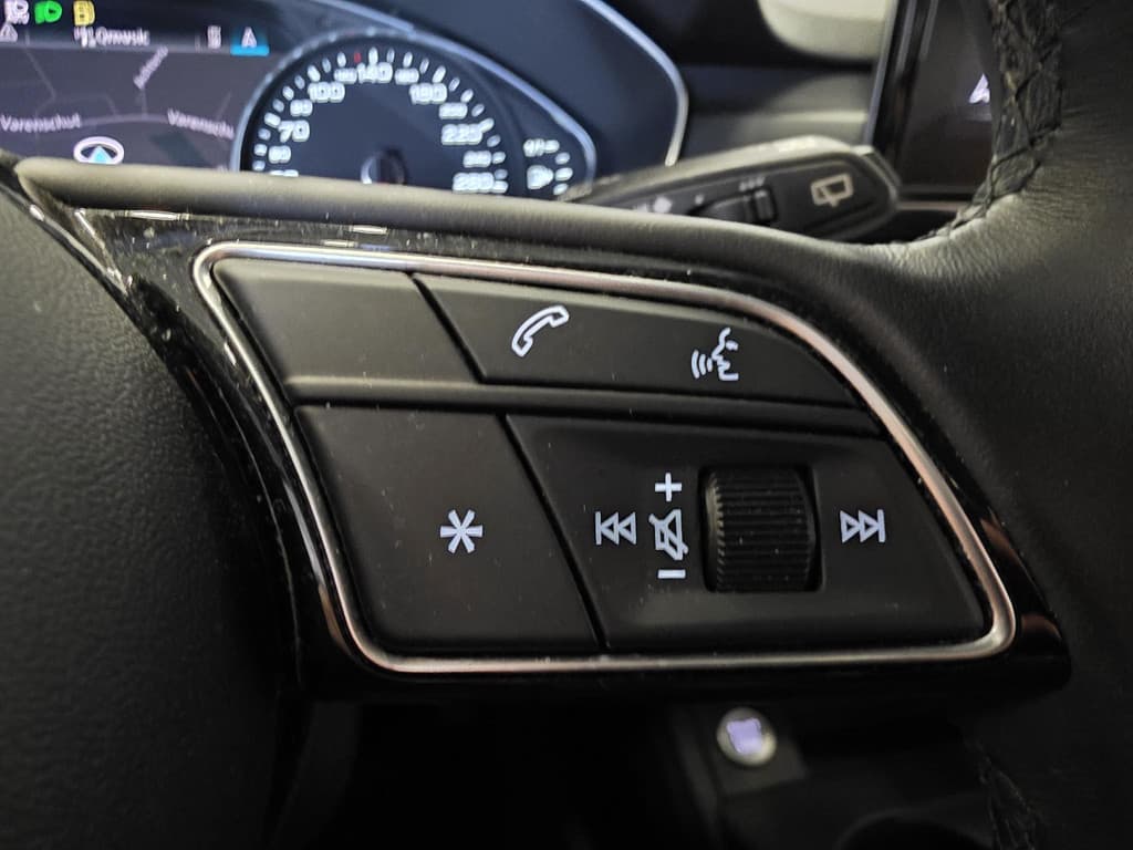 Audi A4 Avant 40 TFSI S-Tronic Business Aut thumbnail 12