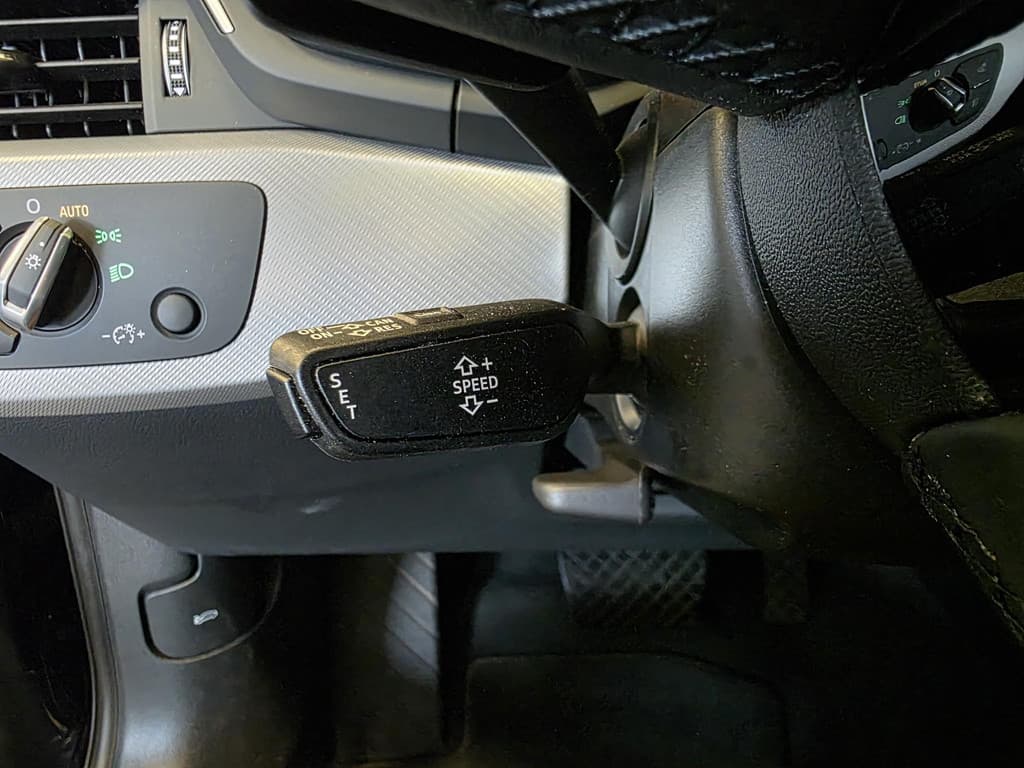 Audi A4 Avant 40 TFSI S-Tronic Business Aut thumbnail 14