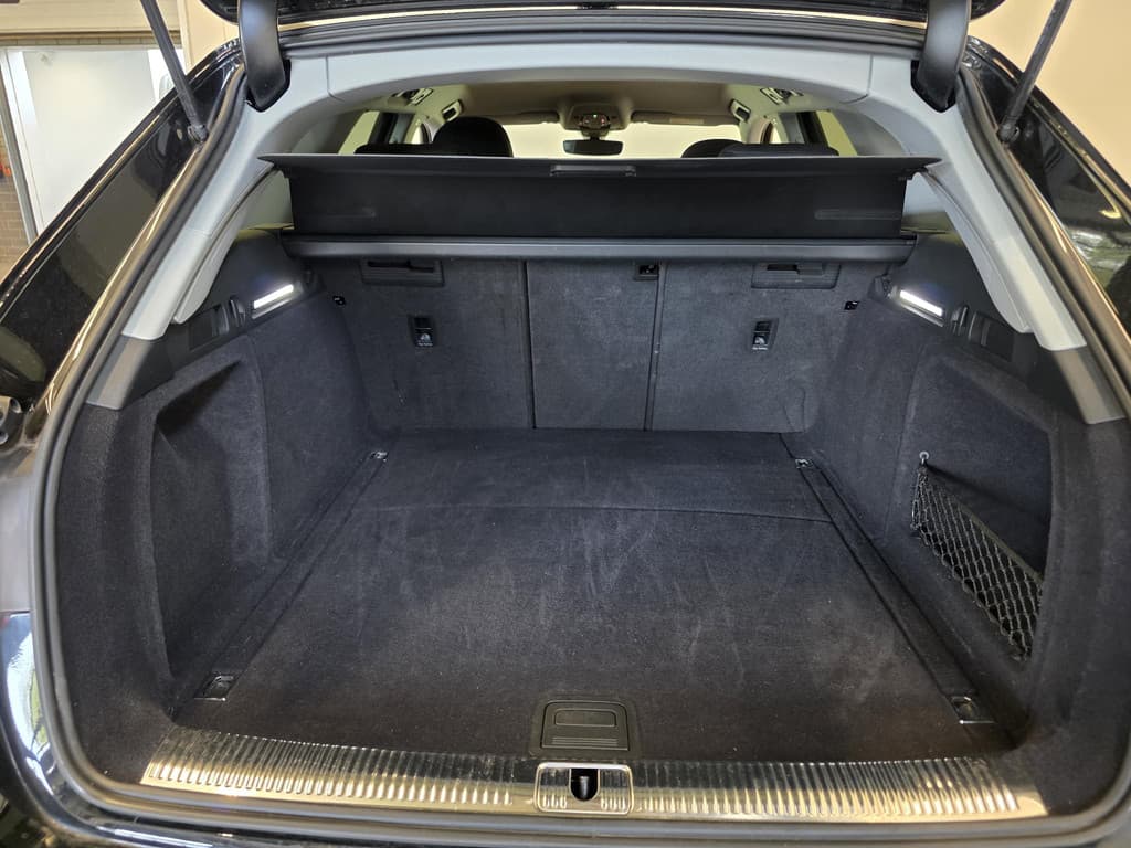 Audi A4 Avant 40 TFSI S-Tronic Business Aut thumbnail 24