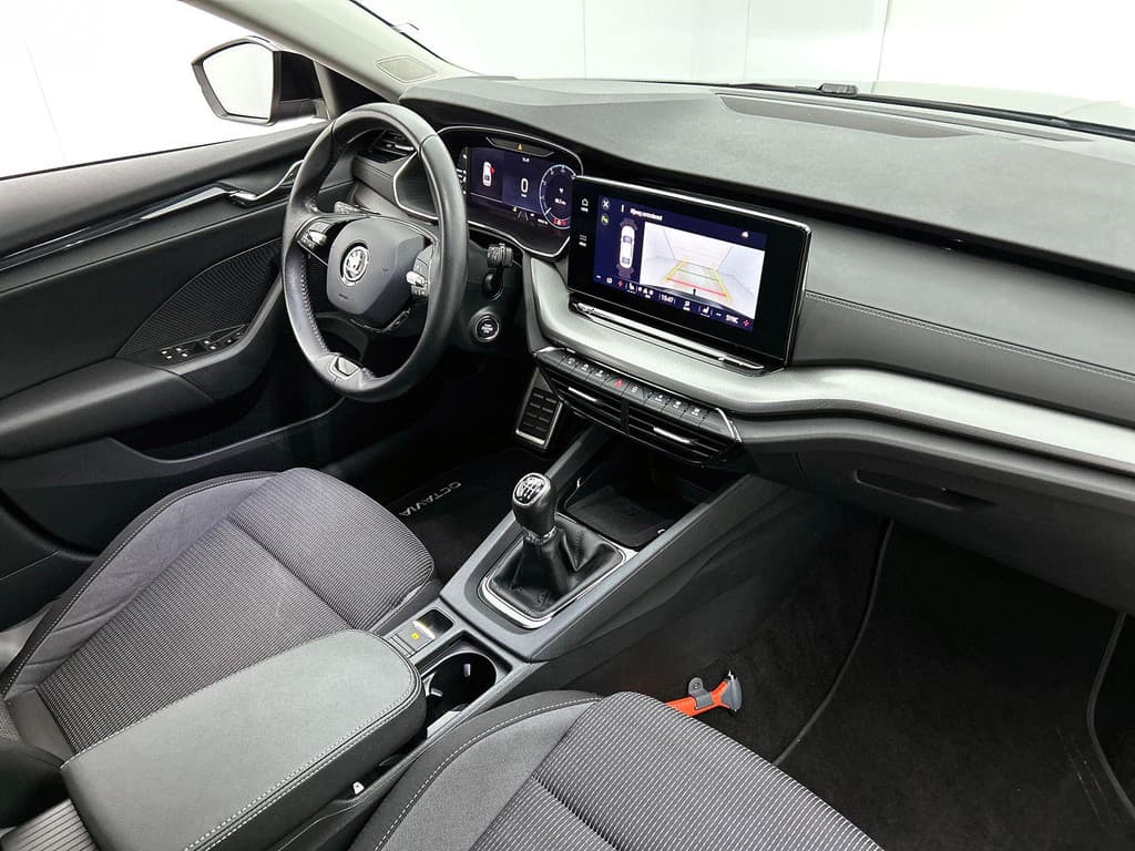 Škoda Octavia 1.0 TSI Business Edition thumbnail 17