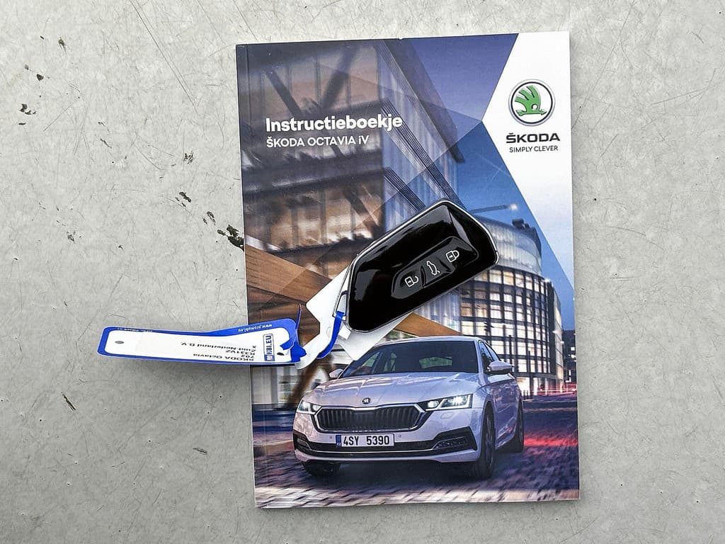 Škoda Octavia 1.0 TSI Business Edition thumbnail 21