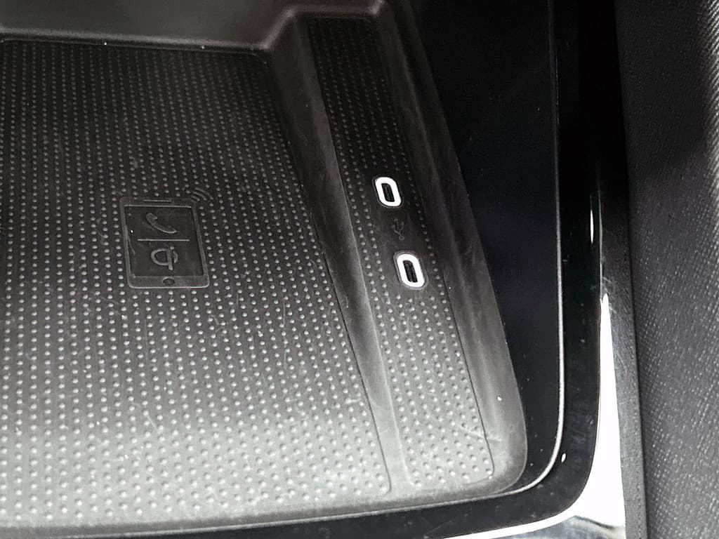 Škoda Octavia 1.0 TSI Business Edition thumbnail 28