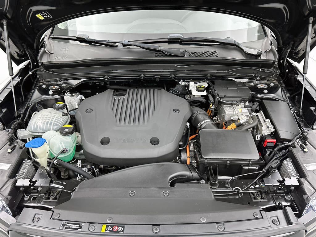 Volvo XC40 1.5 T4 Recharge R-Design Expression Auto. thumbnail 15