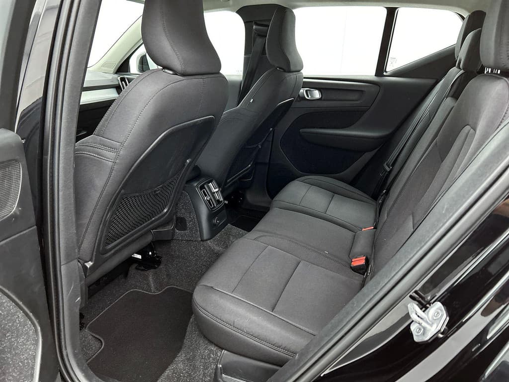 Volvo XC40 1.5 T4 Recharge R-Design Expression Auto. thumbnail 25