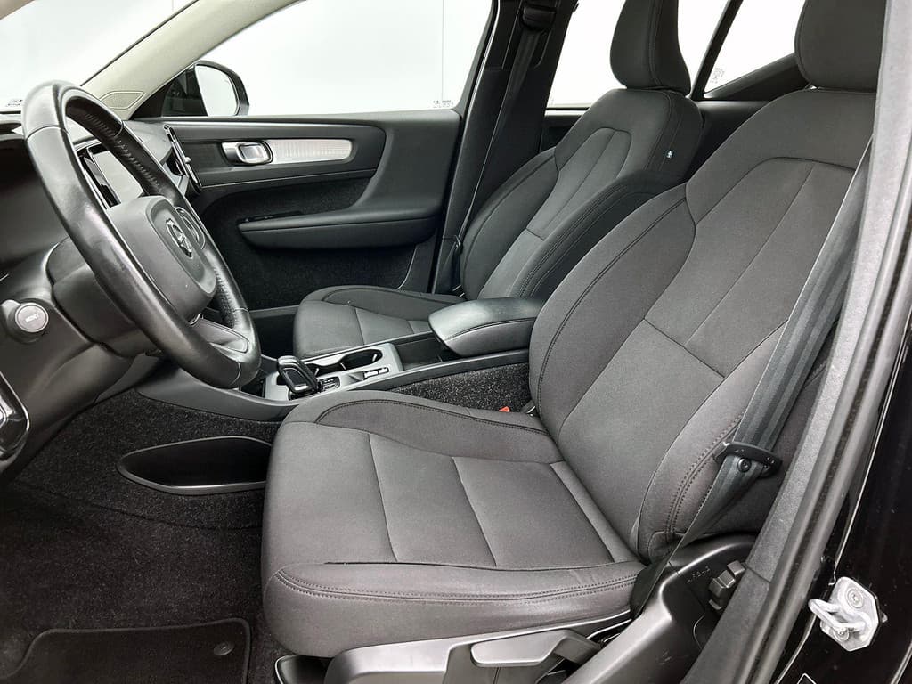 Volvo XC40 1.5 T4 Recharge R-Design Expression Auto. thumbnail 27