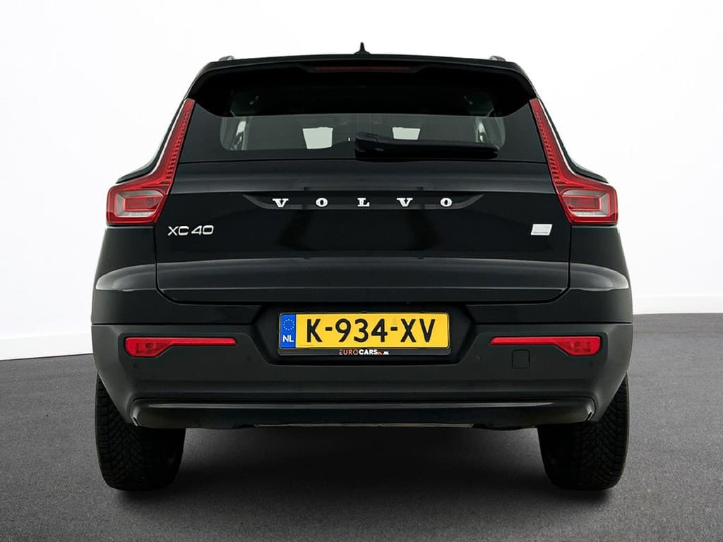 Volvo XC40 1.5 T4 Recharge R-Design Expression Auto. thumbnail 3