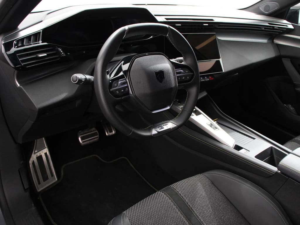 Peugeot 308 1.2 PureTech GT thumbnail 2