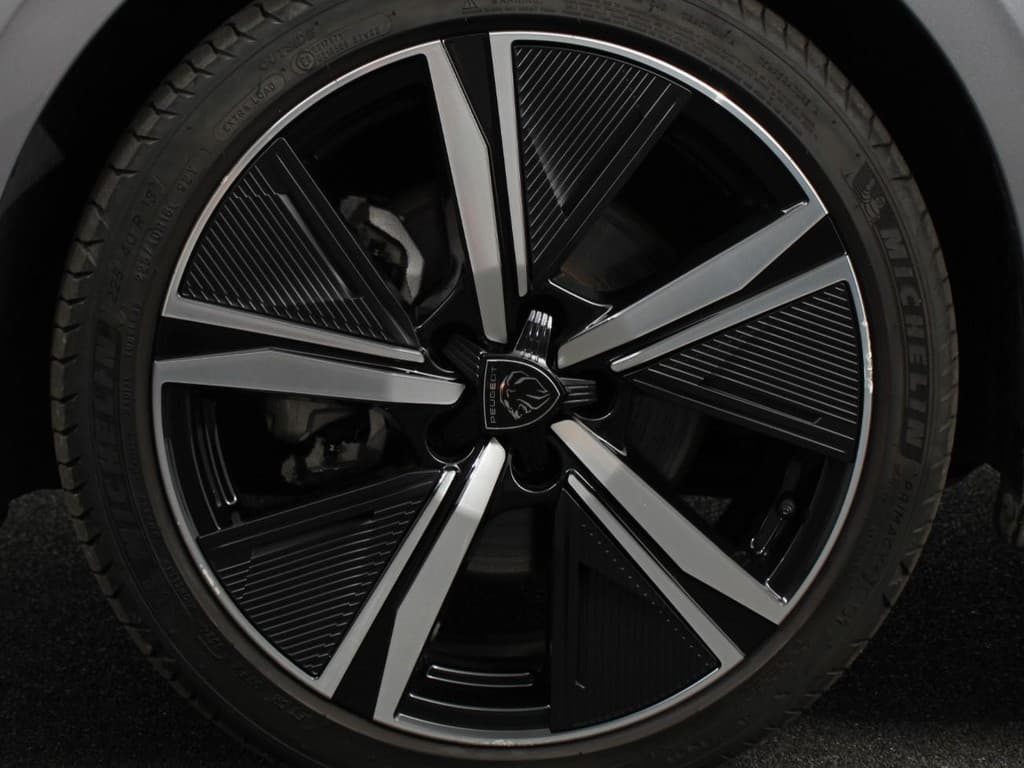 Peugeot 308 1.2 PureTech GT thumbnail 31