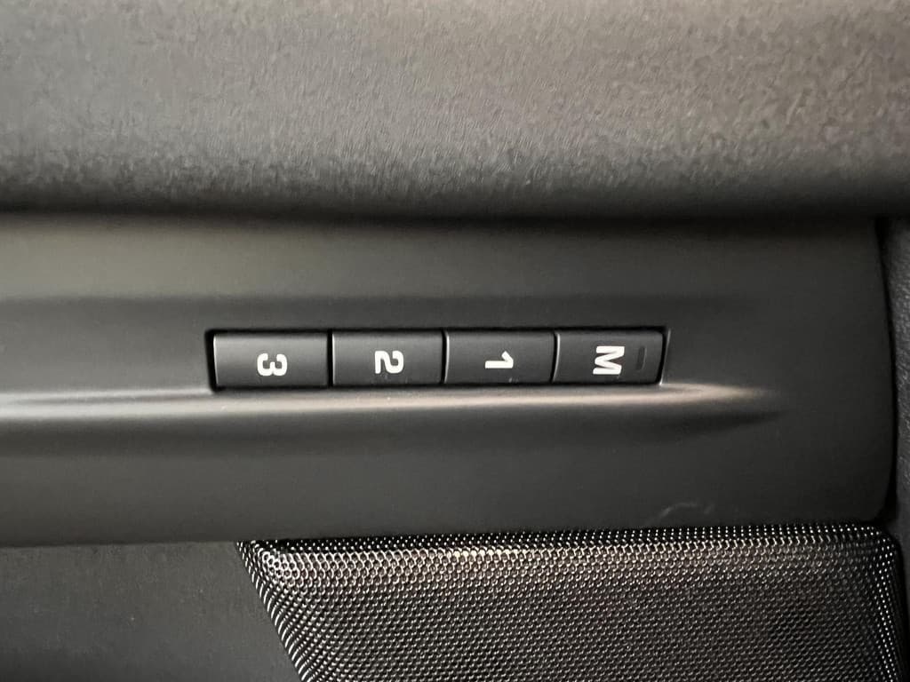 Land Rover Range Rover Evoque 1.5 P300e AWD R-Dynamic SE thumbnail 13