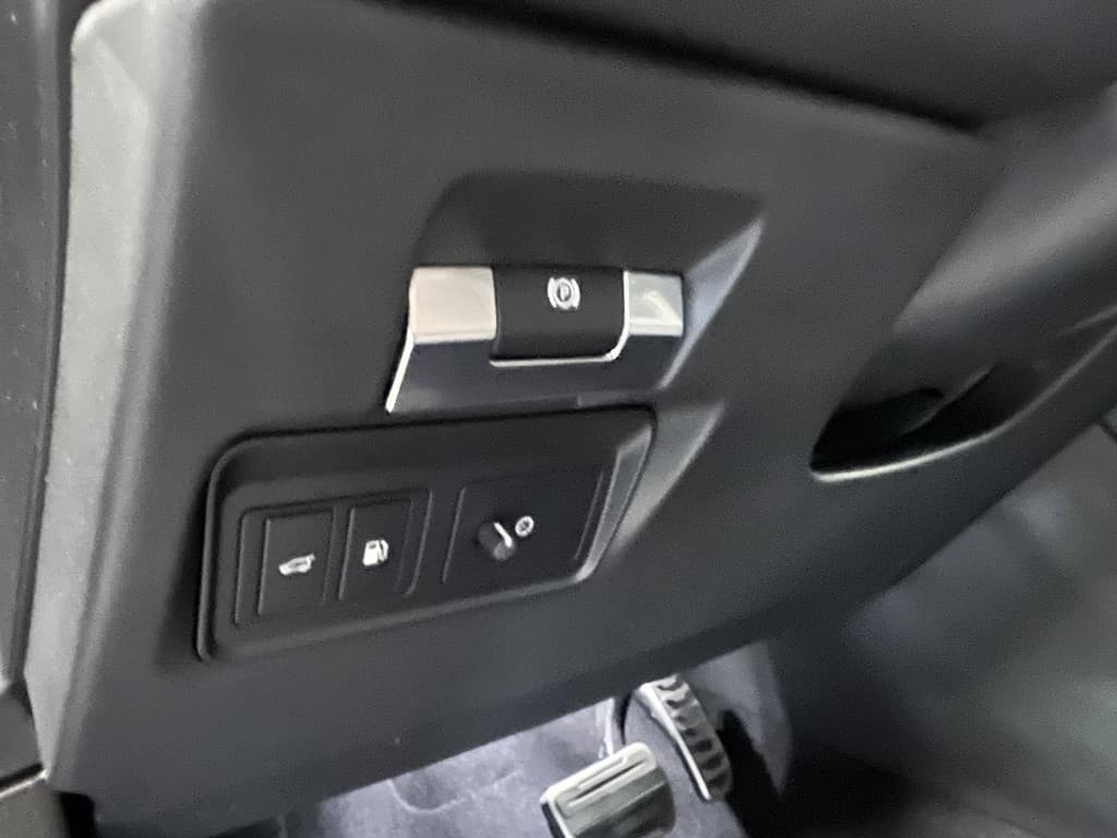 Land Rover Range Rover Evoque 1.5 P300e AWD R-Dynamic SE thumbnail 15