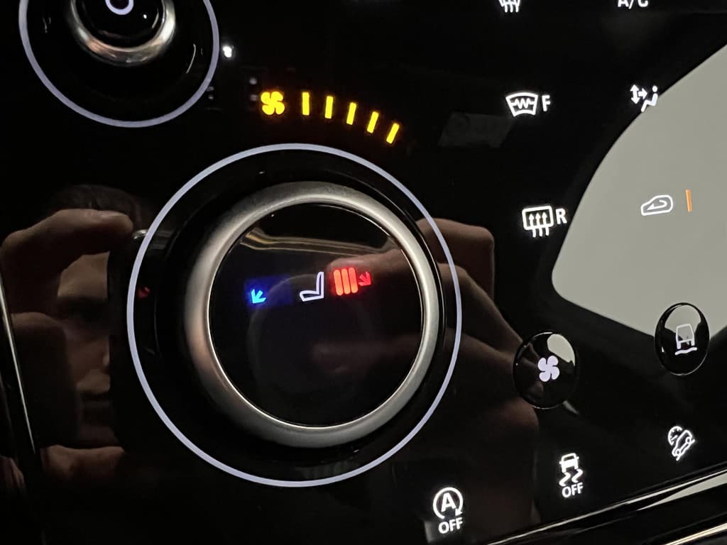 Land Rover Range Rover Evoque 1.5 P300e AWD R-Dynamic SE thumbnail 29