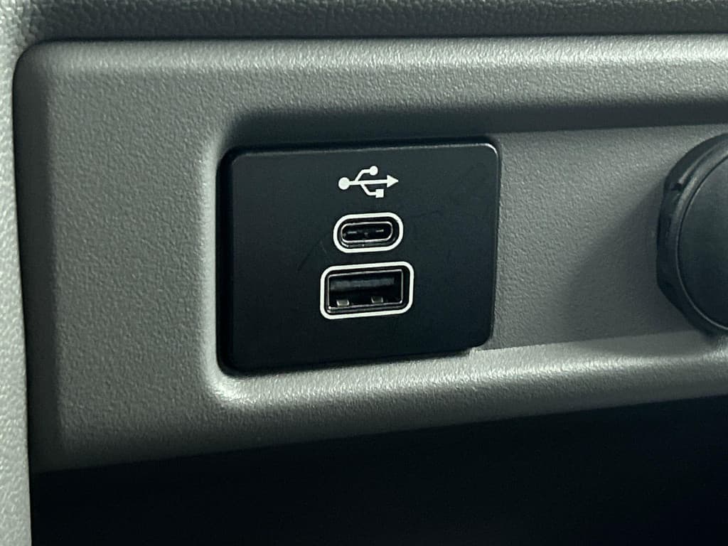 Ford Transit Custom 340 2.5 Automaat PHEV L2H1 Limited thumbnail 13