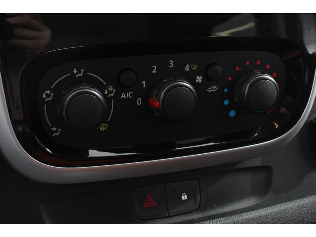 Renault Trafic Passenger 1.6 dCi Grand Authentique Energy thumbnail 20