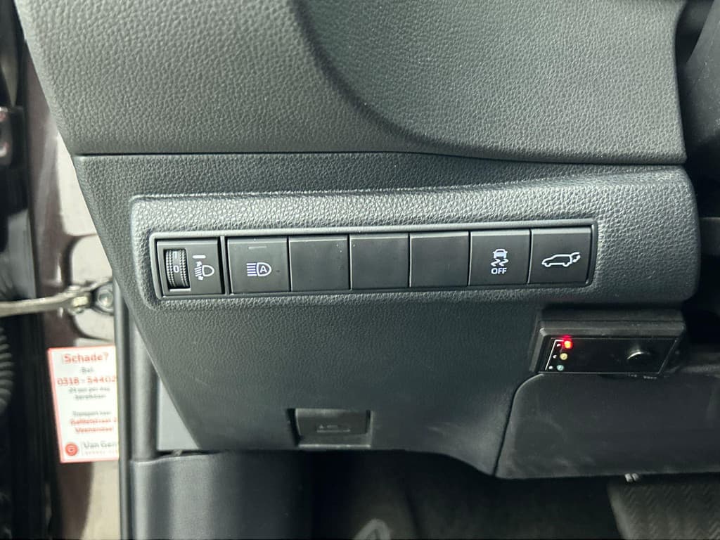 Toyota Corolla Touring Sports 2.0 Hybrid 184 pk Aut. Trek thumbnail 10