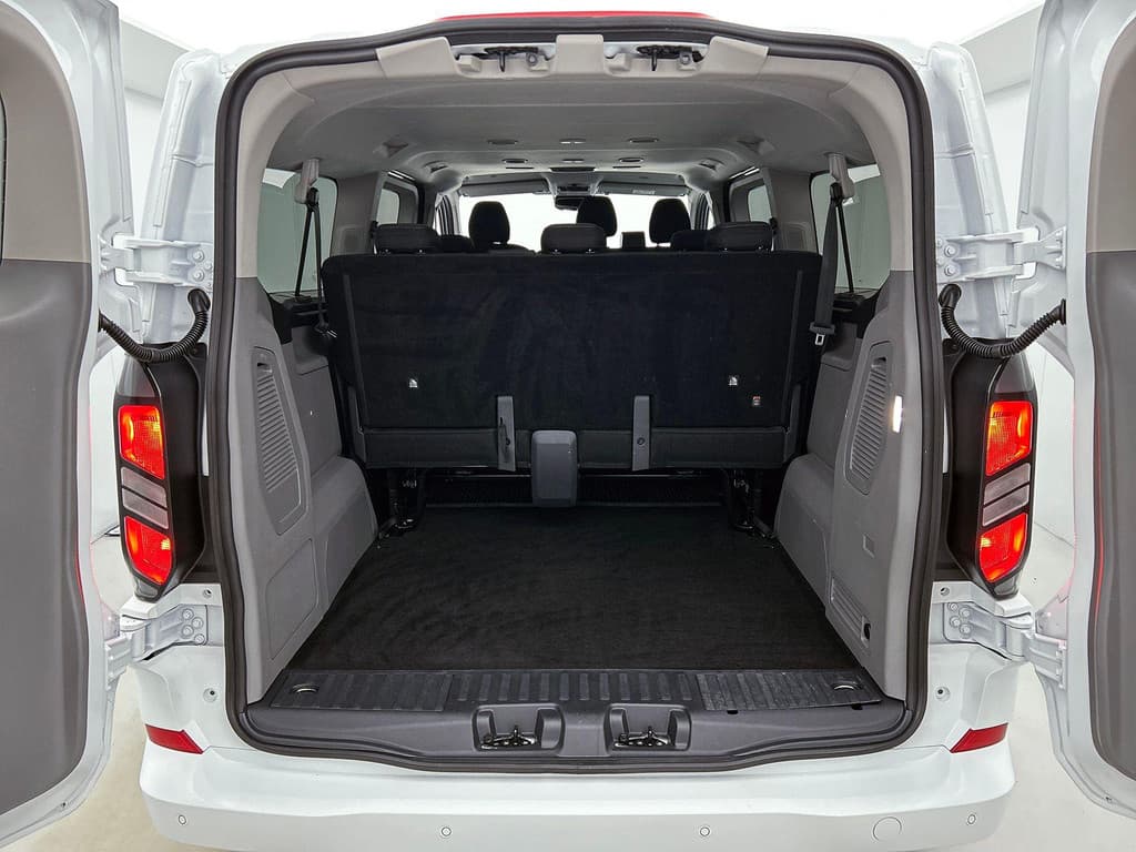 Ford Transit Custom 340 2.5 Automaat PHEV L2H1 Limited thumbnail 22