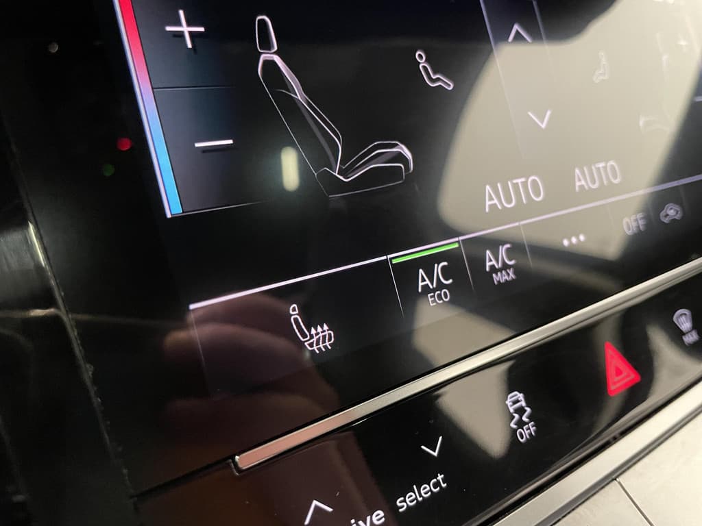 Audi E-tron e-tron 50 quattro Launch edition plus 71 kWh thumbnail 23