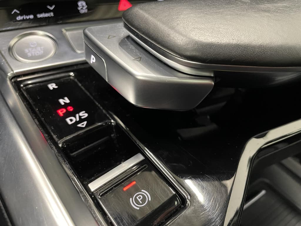 Audi E-tron e-tron 50 quattro Launch edition plus 71 kWh thumbnail 34