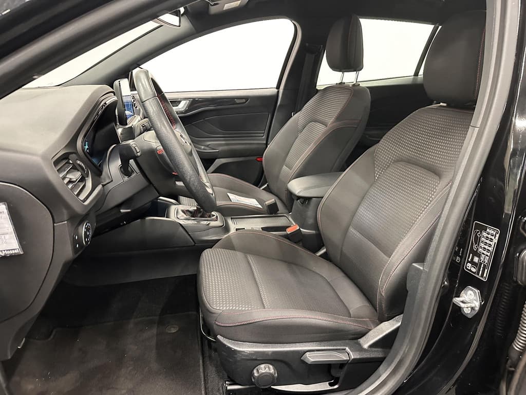 Ford FOCUS Wagon 1.0 EcoBoost 125pk Hybrid ST-Line thumbnail 10