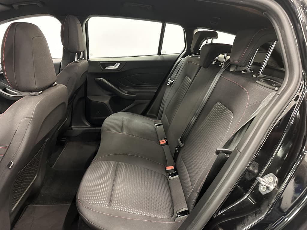 Ford FOCUS Wagon 1.0 EcoBoost 125pk Hybrid ST-Line thumbnail 14