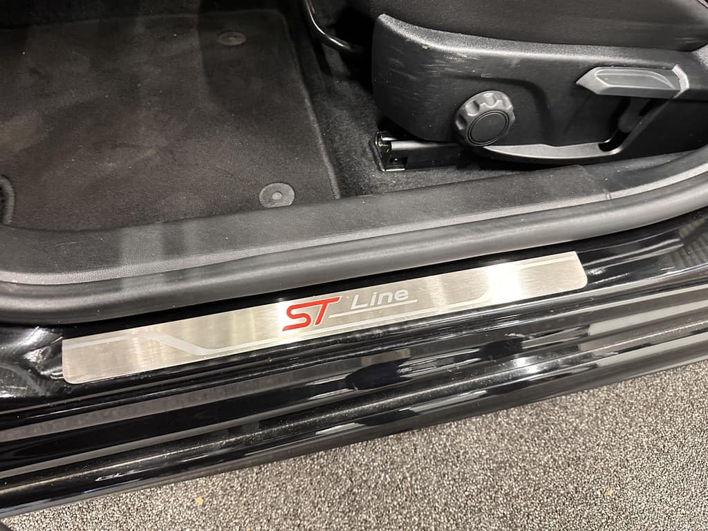 Ford FOCUS Wagon 1.0 EcoBoost 125pk Hybrid ST-Line thumbnail 9