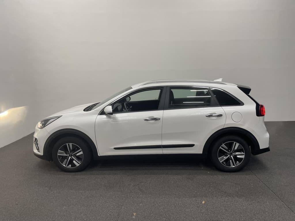 Kia Niro 1.6 GDi Hybrid DynamicLine thumbnail 3