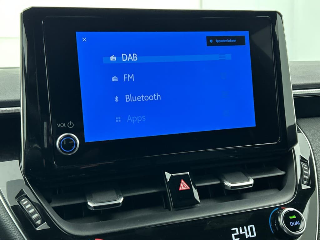 Toyota Corolla Touring Sports 1.8 Hybrid Business Plus thumbnail 11