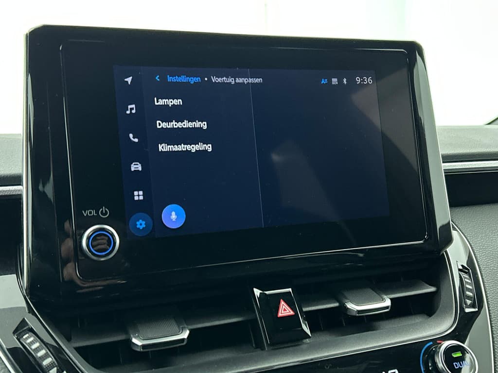 Toyota Corolla Touring Sports 1.8 Hybrid Business Plus thumbnail 13