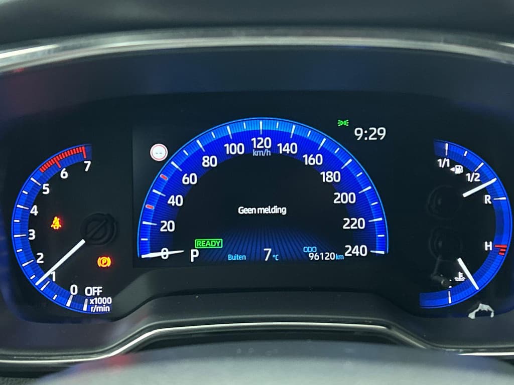 Toyota Corolla Touring Sports 1.8 Hybrid Business Plus thumbnail 21