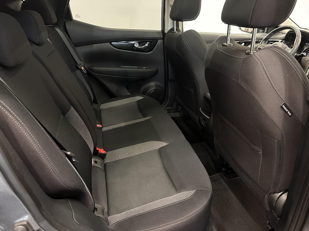 Nissan QASHQAI 1.3 DIG-T N-Connecta thumbnail 18