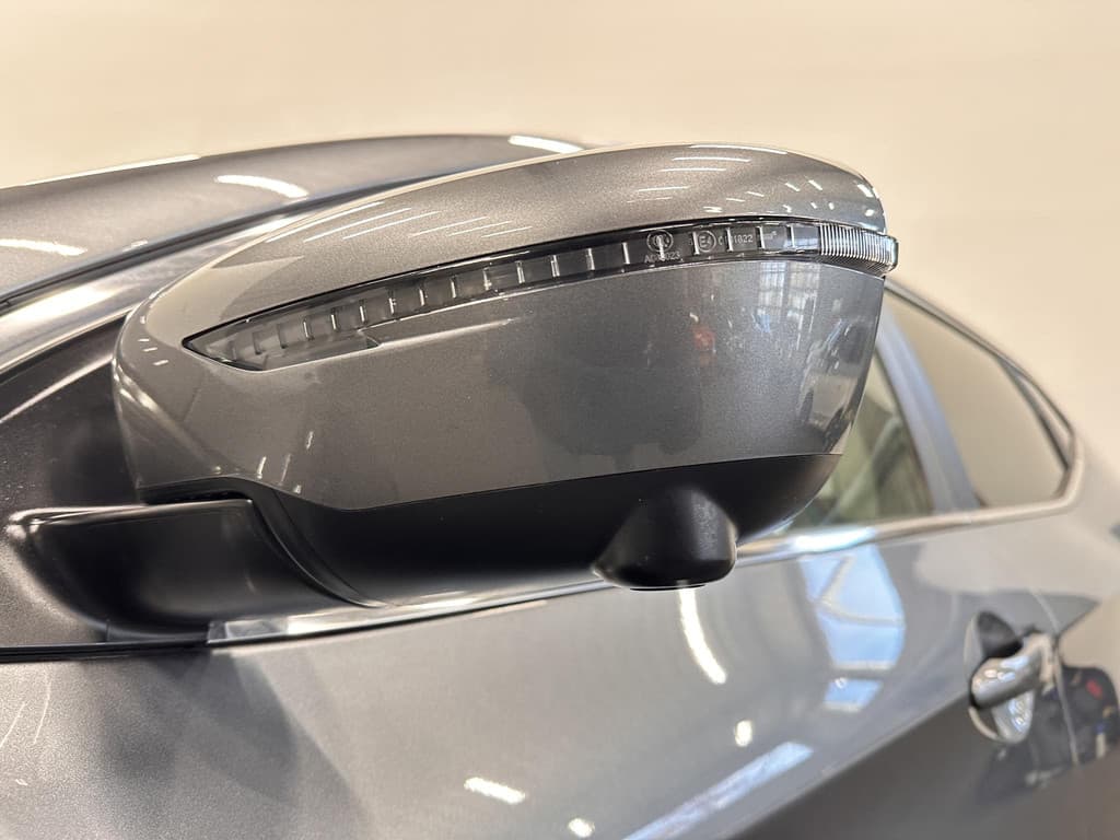 Nissan QASHQAI 1.3 DIG-T N-Connecta thumbnail 5