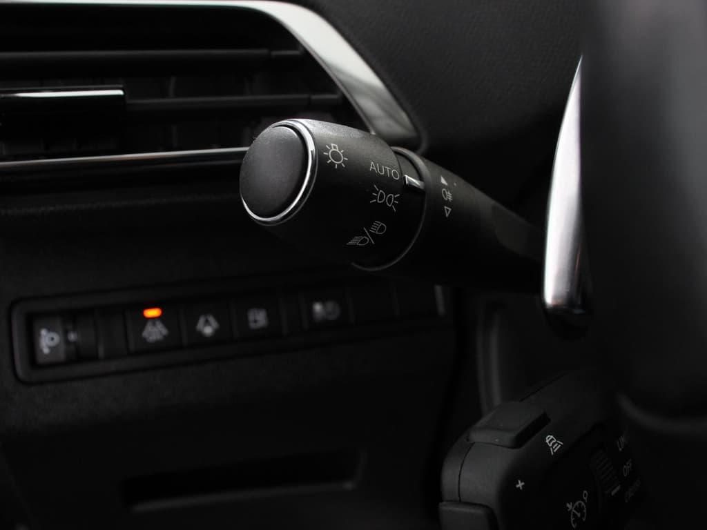 Peugeot 3008 1.6 Hybrid 225PK Allure Pack thumbnail 29