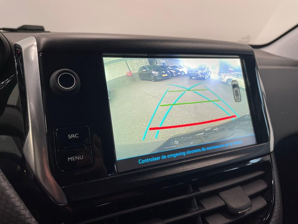 Peugeot 2008 1.2 PureTech Allure thumbnail 24