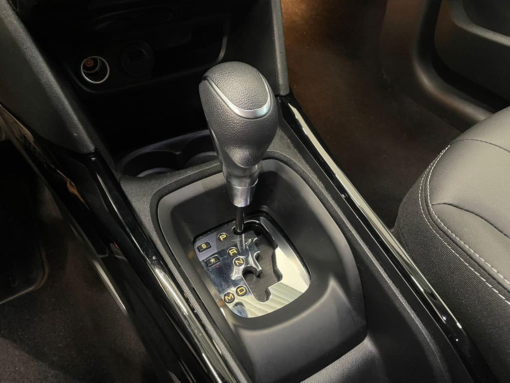 Peugeot 2008 1.2 PureTech Allure thumbnail 27