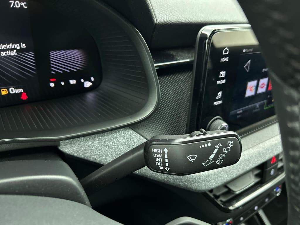 Škoda Kamiq 1.0 TSI Business Edition DSG thumbnail 15