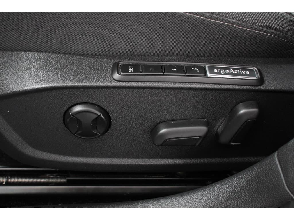 Volkswagen Golf Variant 1.5 eTSI 150pk DSG Style thumbnail 25