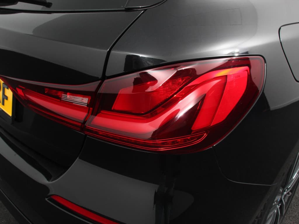 BMW 1-serie 118i Automaat High Executive thumbnail 29