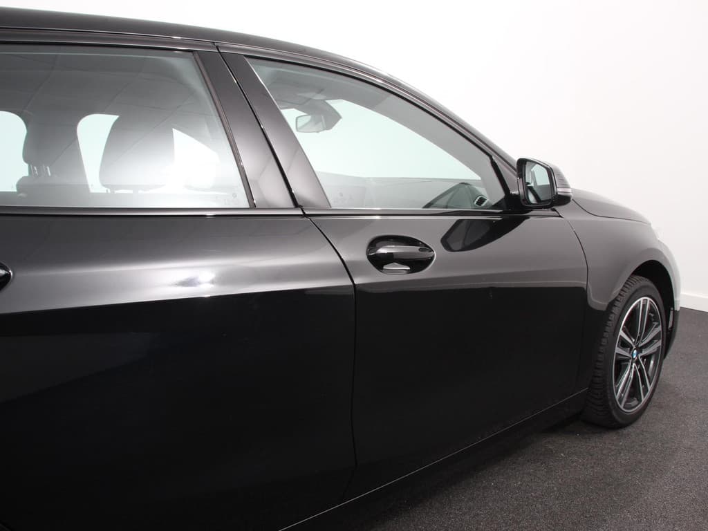 BMW 1-serie 118i Automaat High Executive thumbnail 30