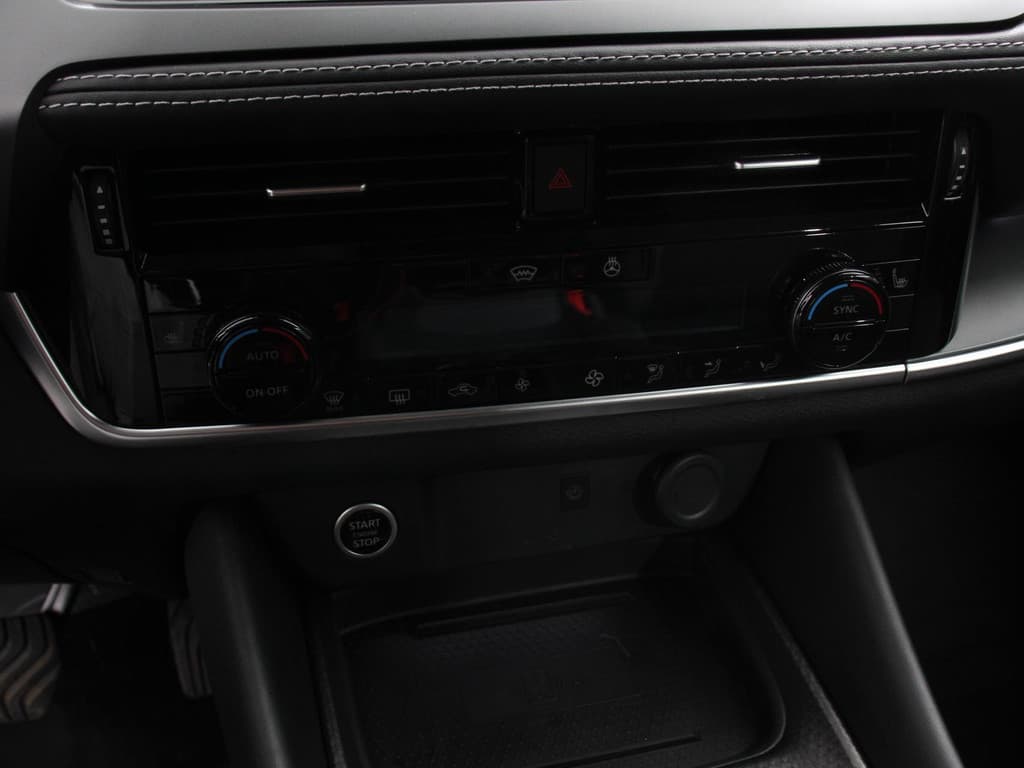 Nissan QASHQAI 1.3 MHEV Automaat N-Connecta thumbnail 20