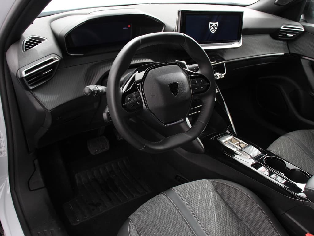 Peugeot 2008 1.2 Hybrid 136 pk Automaat Allure thumbnail 2