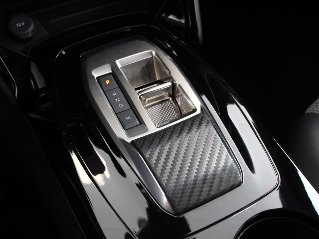 Peugeot 2008 1.2 Hybrid 136 pk Automaat Allure thumbnail 21