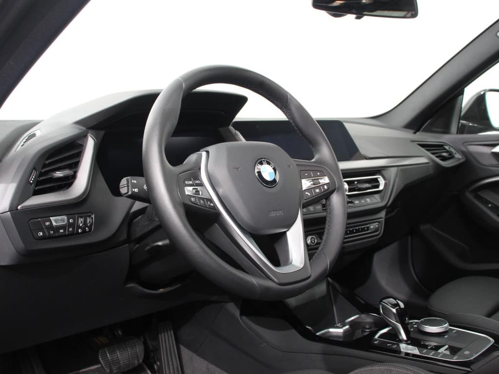 BMW 2 Serie Gran Coupé 218i Automaat Introduction Edition thumbnail 2