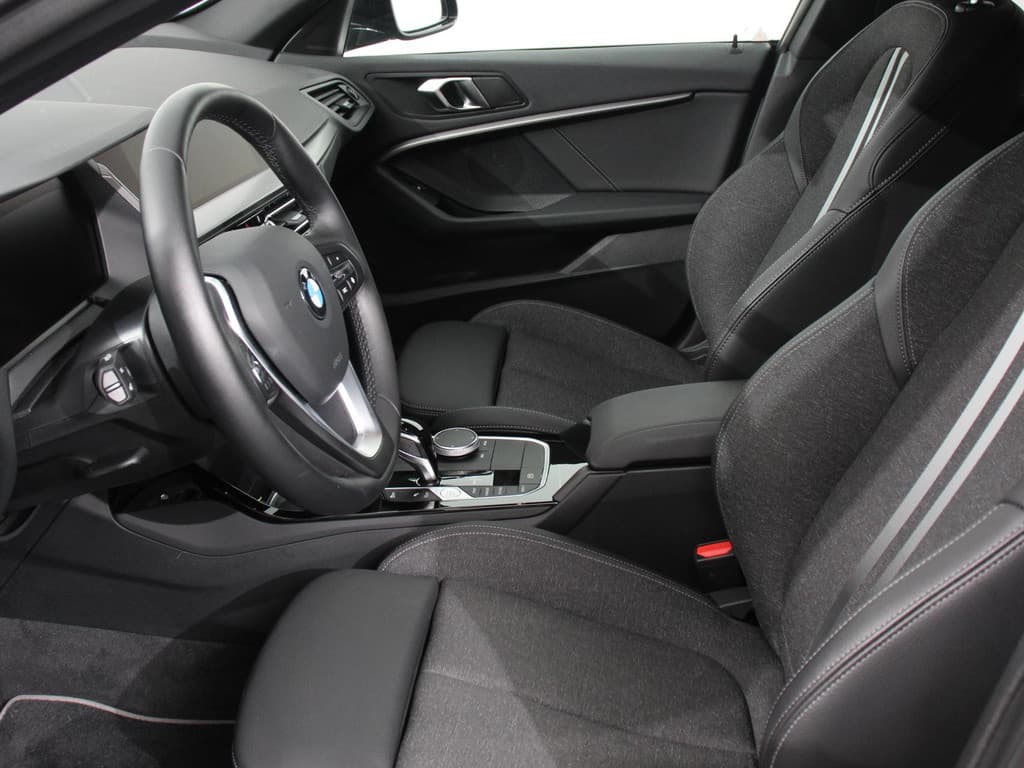 BMW 2 Serie Gran Coupé 218i Automaat Introduction Edition thumbnail 29