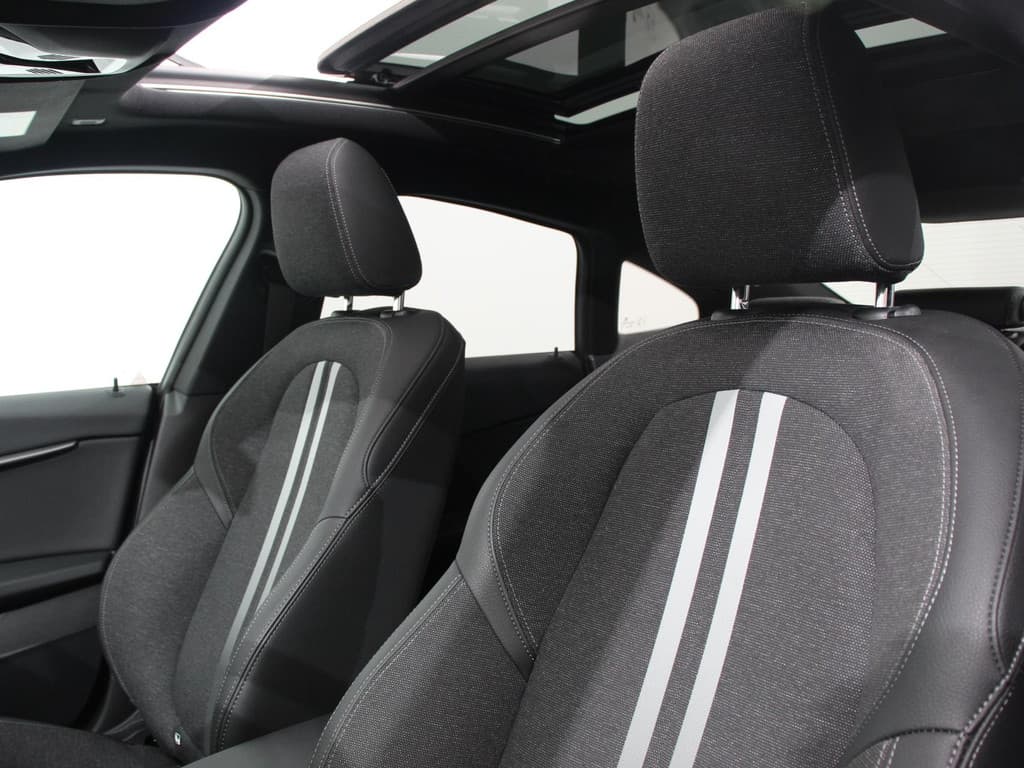 BMW 2 Serie Gran Coupé 218i Automaat Introduction Edition thumbnail 31