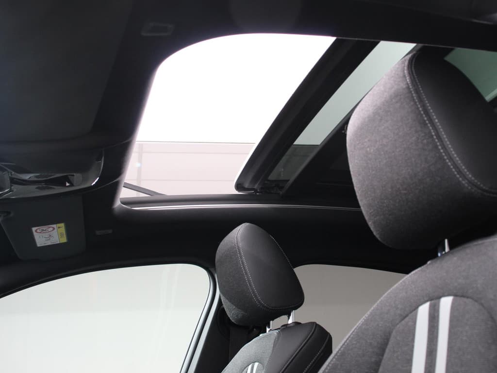 BMW 2 Serie Gran Coupé 218i Automaat Introduction Edition thumbnail 4