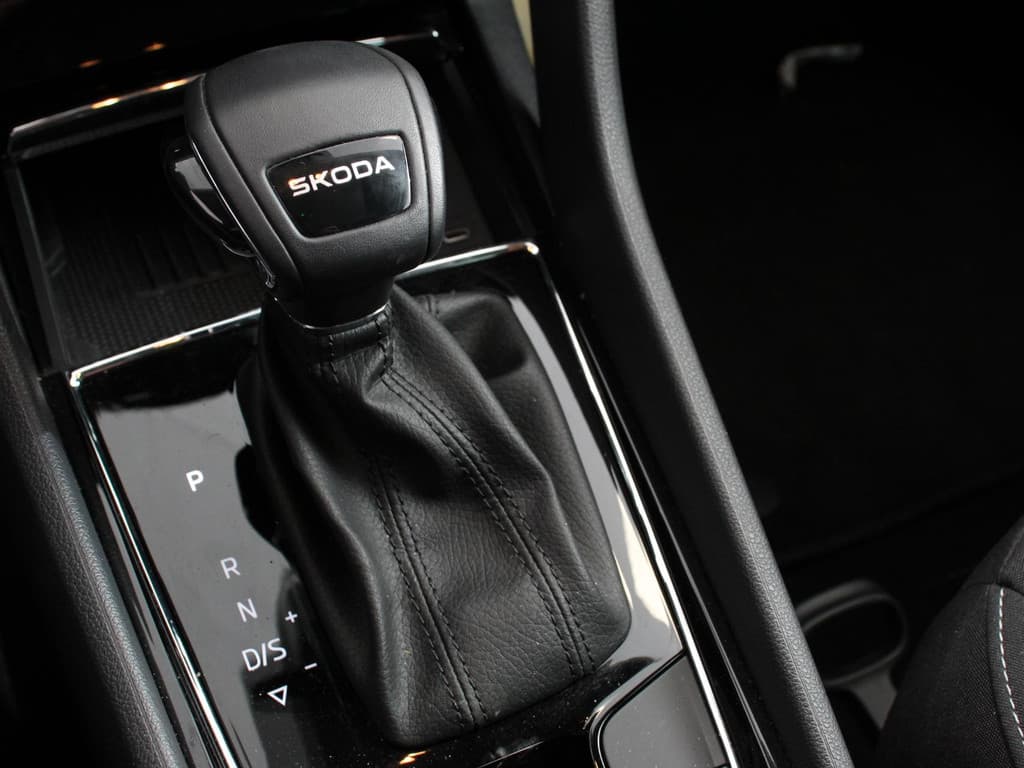 Škoda Karoq 1.5 TSI 150pk DSG ACT Selection thumbnail 23